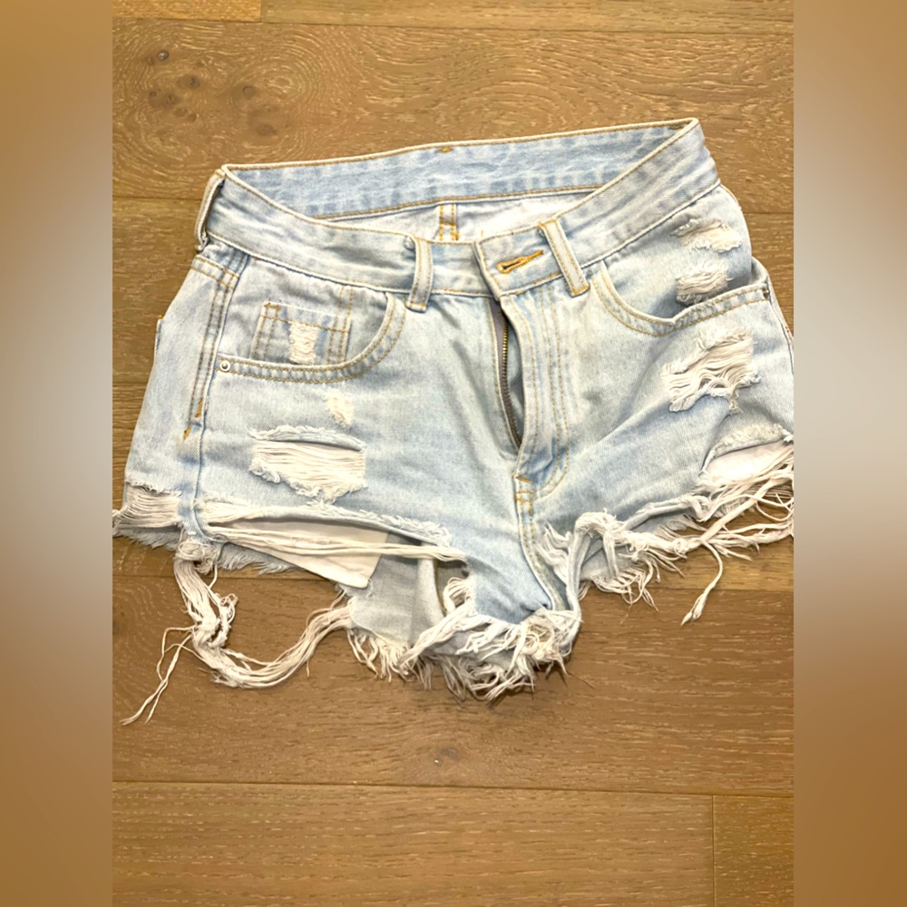 Distressed Jean shorts (tops&shoes NOT included)